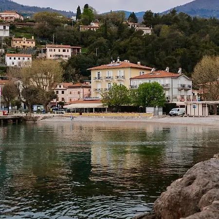 Schubert Hotel 4*