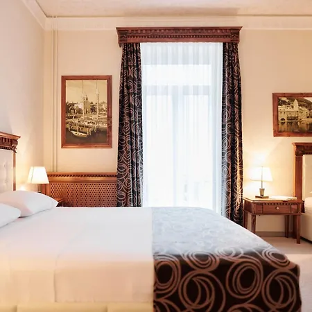 Schubert Hotel 4*